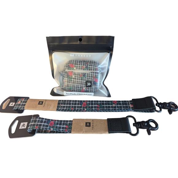 Thread Ava wrist/neck lanyard and airpods case - Picture 1 of 2
